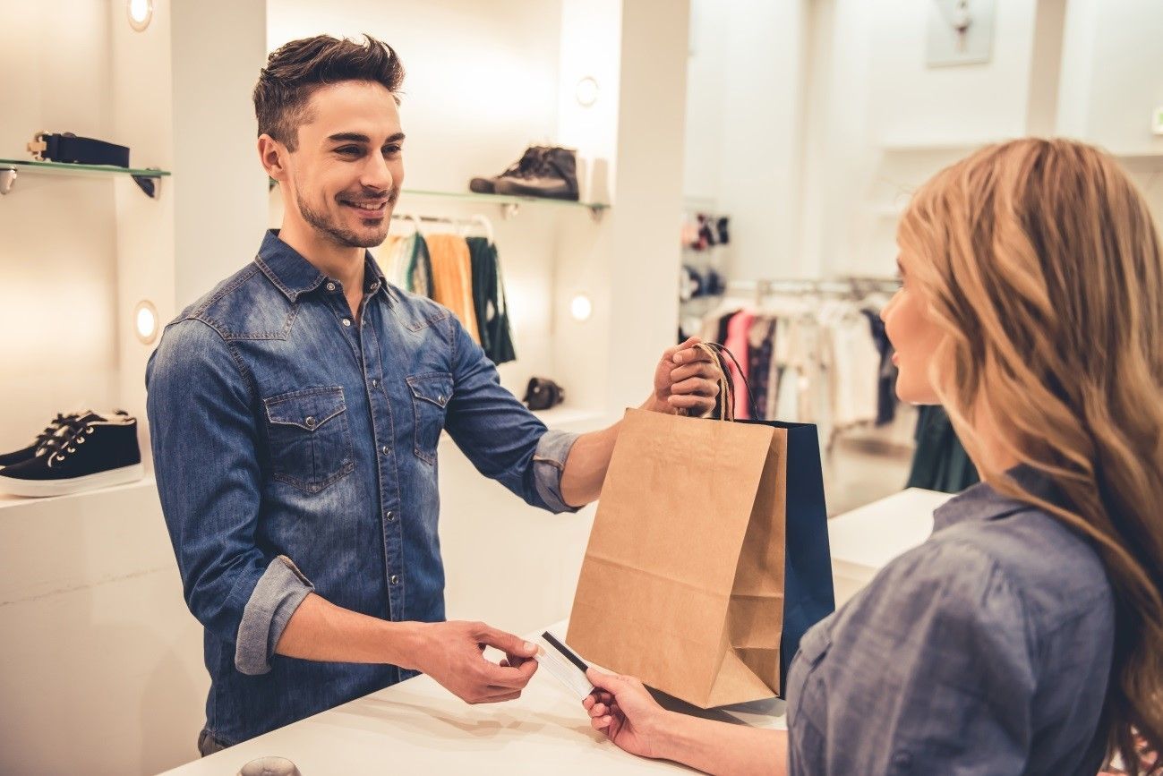 Renovarse o morir: nuevos planes para el comercio en Barcelona
